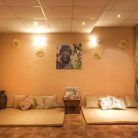 Grand Royale Complex & アパートホテル