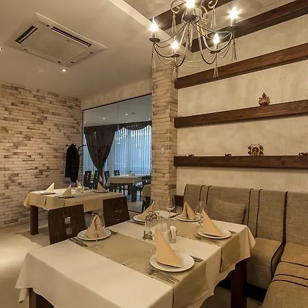 Grand Royale Complex & 4*