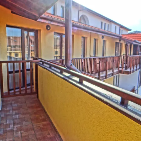 Aparthotel Grand Royale Complex & 4*