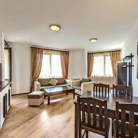 מלון דירות Grand Royale Complex & בנסקו