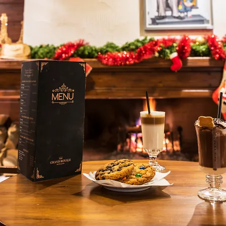 Grand Royale Complex & מלון דירות 4*