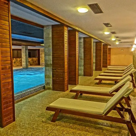 Grand Royale Complex & Aparthotel 4*