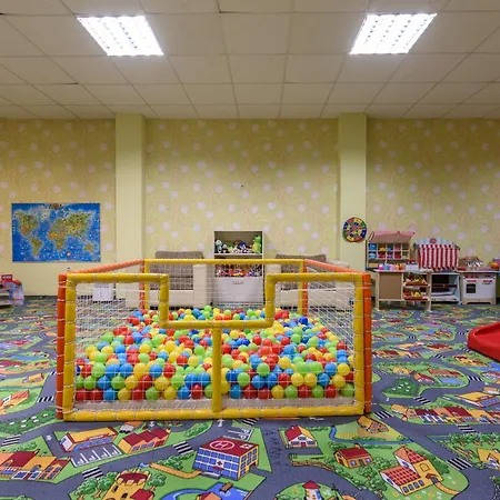 מלון דירות Grand Royale Complex & בנסקו