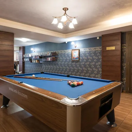 アパートホテル Grand Royale Complex & 4*