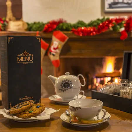 מלון דירות Grand Royale Complex & בנסקו