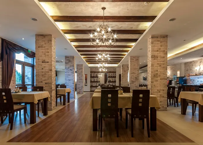 מלון דירות Grand Royale Complex & 4*