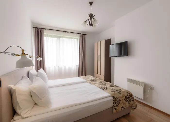 מלון דירות Grand Royale Complex &