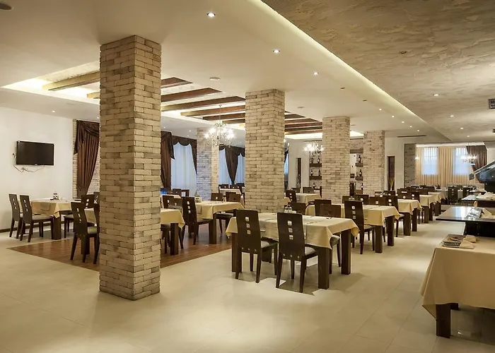 Grand Royale Complex & 4*